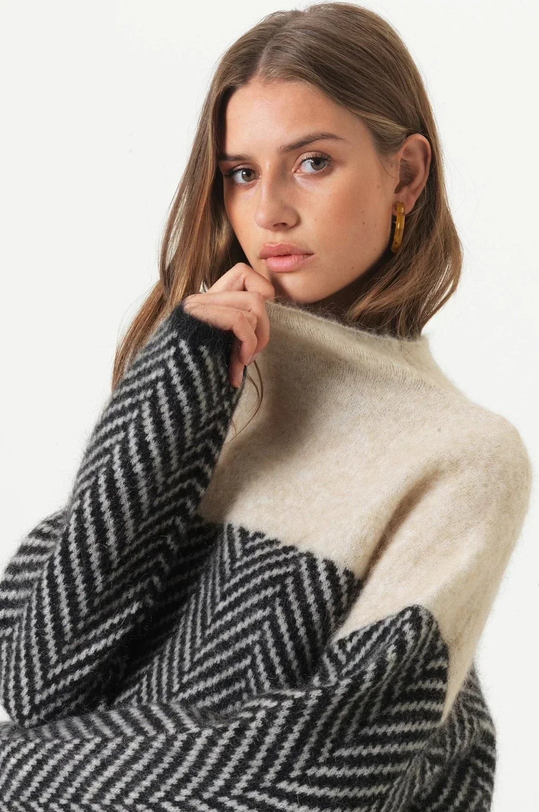 Premium Knit Turtleneck Jennifer & Jacob